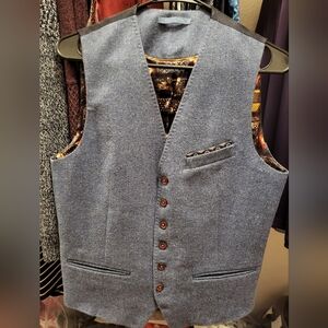 Ted Baker size 2 vest with luggage image